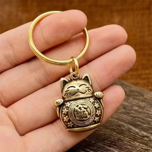 Szerencsemacska kulcstartó