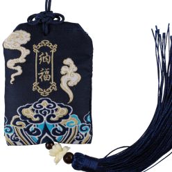 Áldás talizmán bojttal