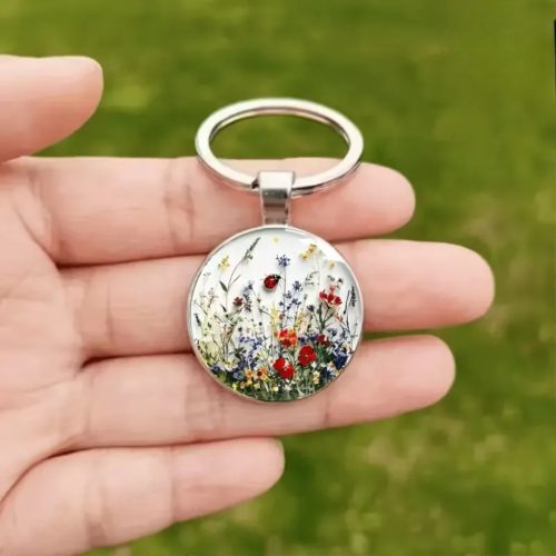 Virágos kulcstartó katicabogárral